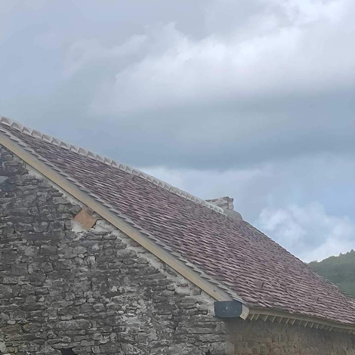 Rénovation toiture résidentielle Alençon