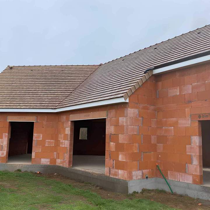 Rénovation toiture résidentielle Alençon