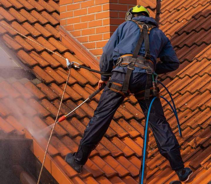 Démoussage de toiture Alençon